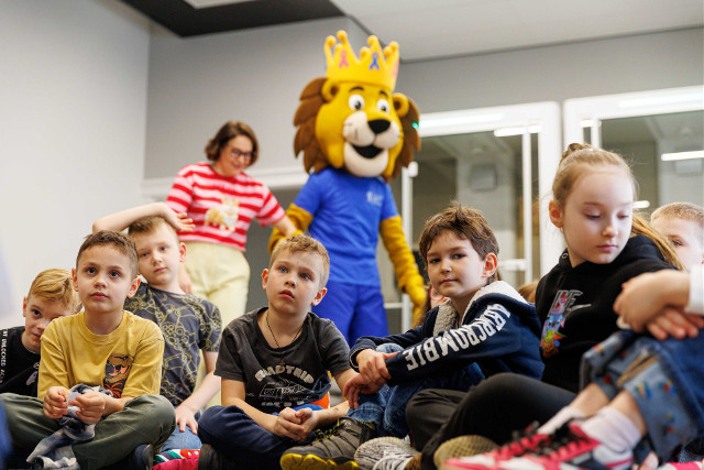 Siedmiolatki w centrum onkologii. „Ruch to zdrowie" – i to nie jest slogan