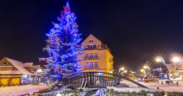 Najpiękniejsze świąteczne jarmarki w górach. Gdzie magia Świąt jest najsilniejsza w Tatrach, Karkonoszach i Bieszczadach?