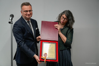Wernisaż jubileuszowej wystawy „Arsenał 60! O kolekcjonowaniu, kolekcji i miłości do Arsenału”