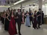 Niezapomniany wieczór maturzystów I LO w Łapach. Tak bawili się w Wersalu!