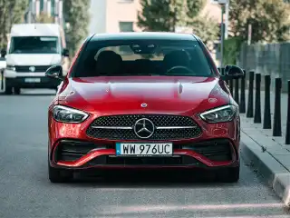 Mercedes-Benz C 300 e 4Matic (313 KM)