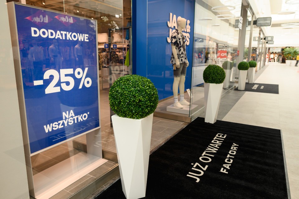 Duńska marka odzieżowa JACK&JONES otworzyła salon outletowy w FACTORY Gliwice. W outlecie rozpoczęły się właśnie letnie wyprzedaże 