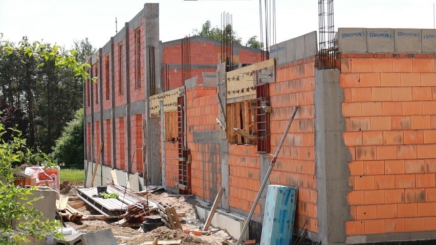 Budowa sali gimnastycznej w Masłowie (maj 2023).