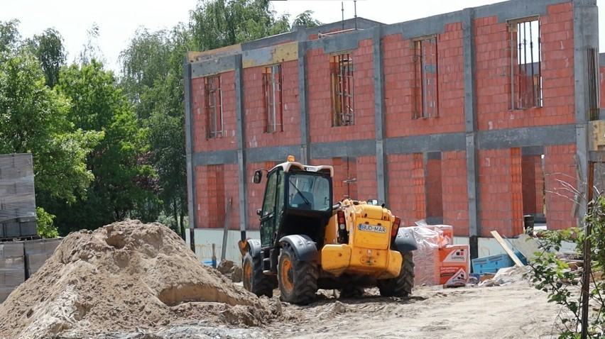 Budowa sali gimnastycznej w Masłowie (maj 2023).