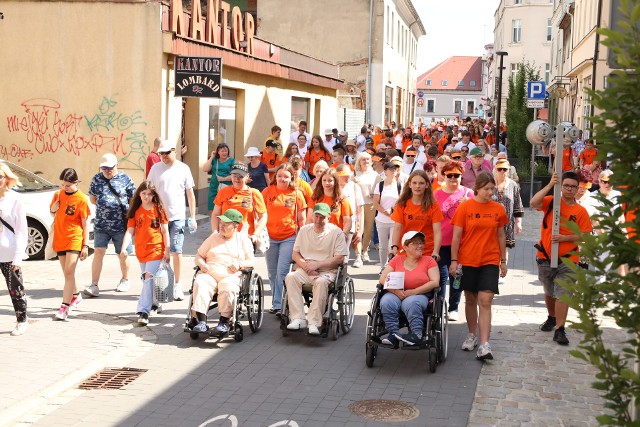 Kolejna edycja wydarzenia pod hasłem "Uwolnić Skowronka" mającego na celu integrację osób z niepełnosprawnościami oraz wolontariuszy z Lokalnego Centrum Wolontariatu w Śremie