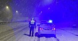 Rosyjski region swierdłowski nawiedziła silna śnieżyca. Pozrywane linie, zasypane autostrady