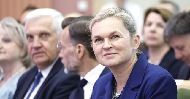 Będzie reforma edukacji. Konferencja „Kierunek: Kompas Jutra” z Barbarą Nowacką i przedstawicielami podlaskiego środowiska oświatowego 