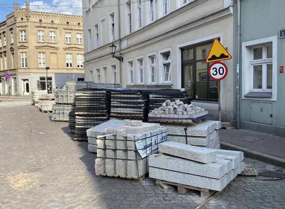 Przebudowa ulicy Niepodległości w Lesznie