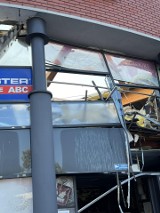 Podczas nawałnicy w Gnieźnie zawalił się dach marketu budowlanego. W ostatniej chwili zarządzono ewakuację