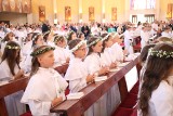Ponad setka dzieci przyjęła Pierwszą Komunię Świętą w parafii pw. NSJ w Śremie