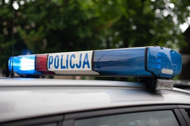 Policja wyjaśnia okoliczności śmierci 37-letniej kobiety znalezionej na terenie gminy Raszków