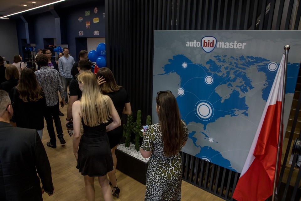 Platforma AutoBidMaster już dostępna w Polsce