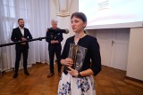 Nagroda im. Macieja Frankiewicza przyznana w Poznaniu. Otrzymała ją Aleksandra Komasa