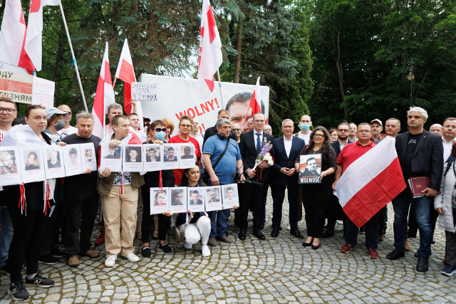 Białystok przywitał Andrzeja Poczobuta. Były więzień reżimu Łukaszenki podziękował za lata wsparcia