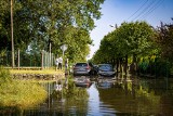 Nawałnica w Gnieźnie. Mieszkańcy bez wody i prądu, podmyte plaże, zalany park. Prezydent miasta zapowiada, że bedzie pomoc