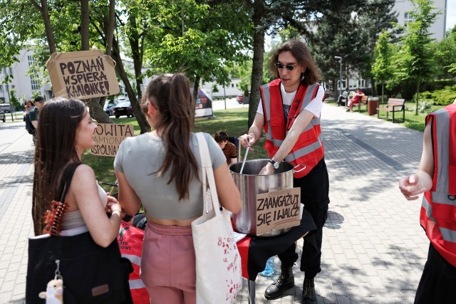 Studenci z Poznania zorganizowali 21 maja wiec solidarnościowy.