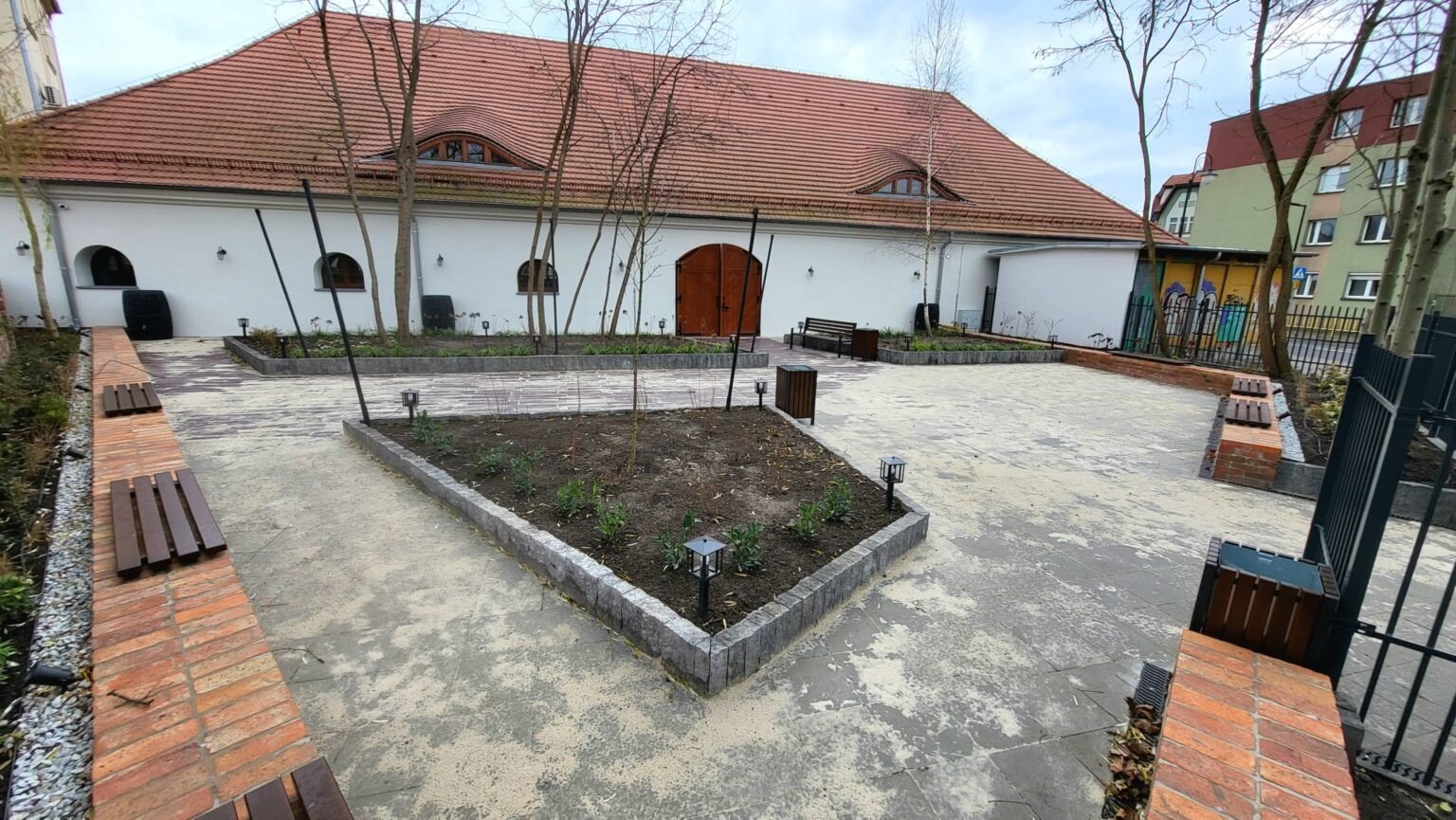 zmieni-si-plac-solny-wok-magazynu-w-nowej-soli-przeszed