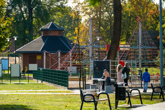 W Starosielcach stanie ciuchcia. Park Miasta Kolejarzy wzbogaci się o nową atrakcję