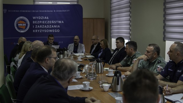 O zagrożeniach, sytuacjach kryzysowych i delegaturze ABW na terenie Kujawsko-Pomorskiego. Spotkanie służb z wojewodą