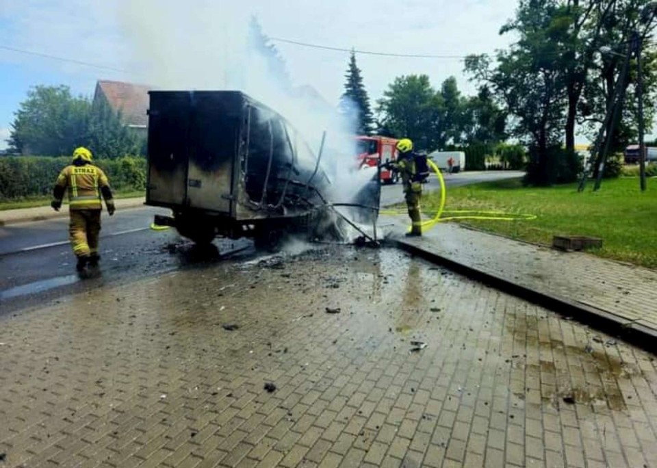 Pożar auta dostawczego w Turzy, gm. Damasławek