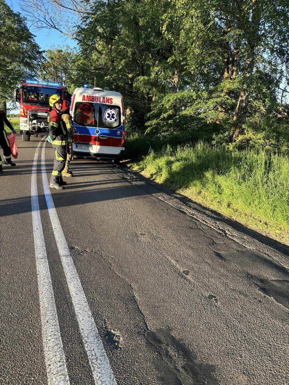 Tragiczny wypadek motocyklisty w Garbatce koło Rogoźna! Lądował helikopter LPR