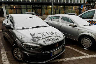 Nawet minus 20 stopni w nocy. Sztab kryzysowy w akcji, alarm smogowy w Łomży