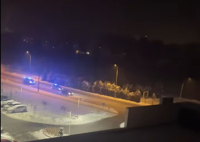 Nocny pościg ulicami Białegostoku. Kierowca chevroleta uciekał przed radiowozem. Nie miał prawa jazdy, bo je wcześniej stracił