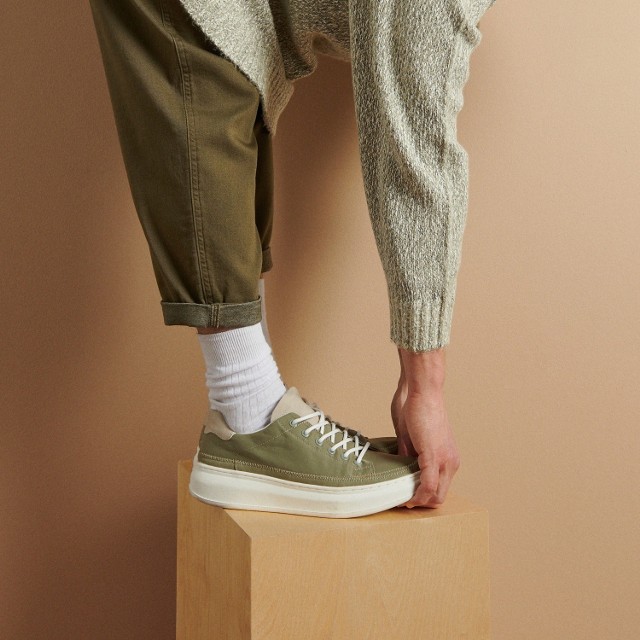Reserved - Sneakersy na grubej podeszwie - Zielony