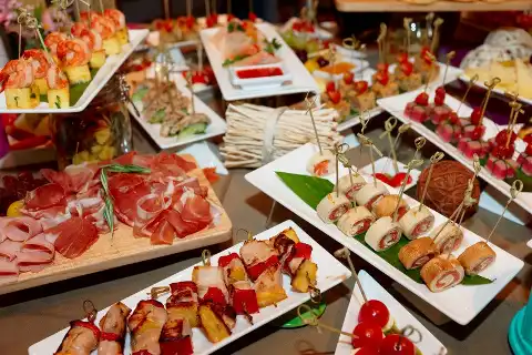 Alle Catering Catering Wrocław - Organizacja wesel, catering na imprezę, Wrocław