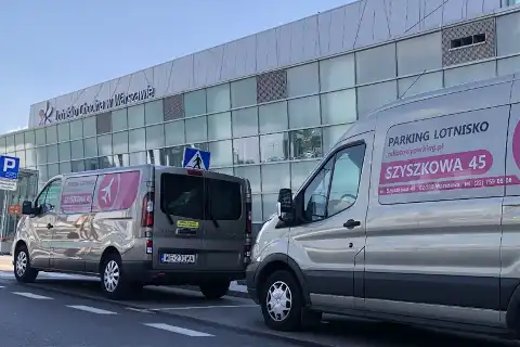 Parking Lotnisko Chopina Warszawa Okęcie Szyszkowa 45, Warszawa